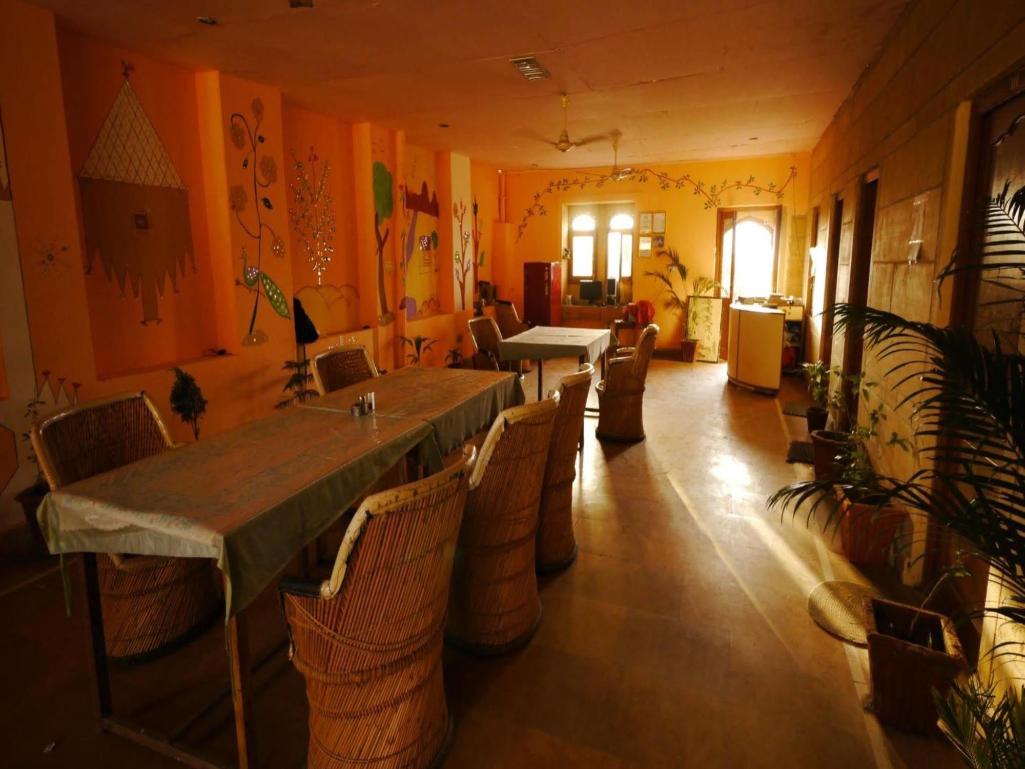Hotel Roop Mahal Jaisalmer Extérieur photo
